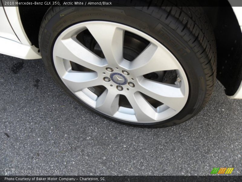 Arctic White / Almond/Black 2010 Mercedes-Benz GLK 350