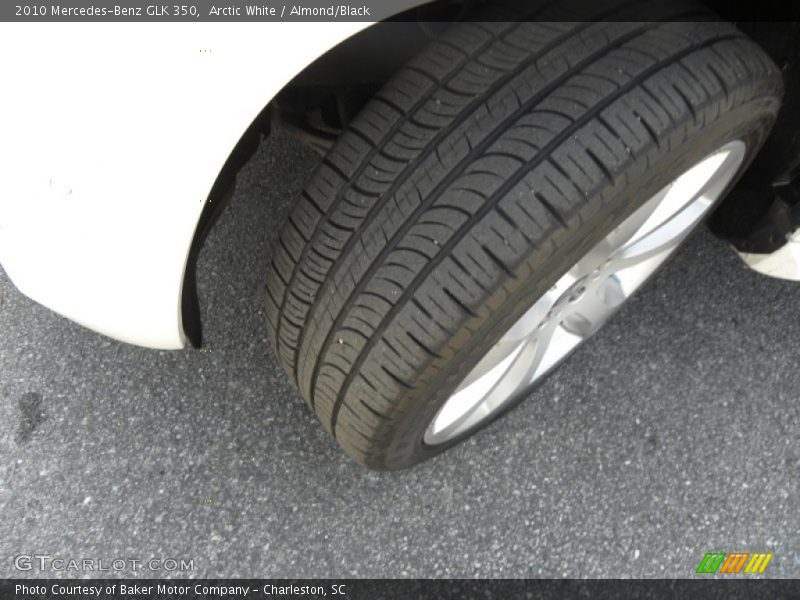 Arctic White / Almond/Black 2010 Mercedes-Benz GLK 350