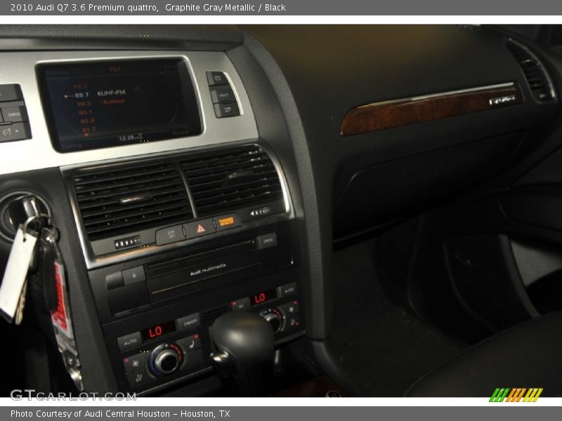 Graphite Gray Metallic / Black 2010 Audi Q7 3.6 Premium quattro