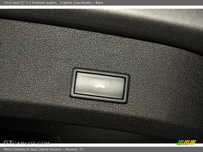 Graphite Gray Metallic / Black 2010 Audi Q7 3.6 Premium quattro