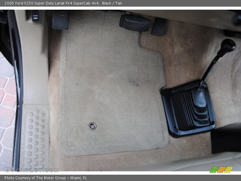 Black / Tan 2005 Ford F250 Super Duty Lariat FX4 SuperCab 4x4