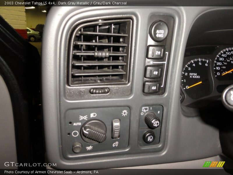 Dark Gray Metallic / Gray/Dark Charcoal 2003 Chevrolet Tahoe LS 4x4