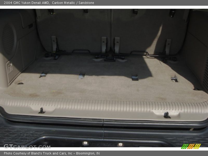 Carbon Metallic / Sandstone 2004 GMC Yukon Denali AWD