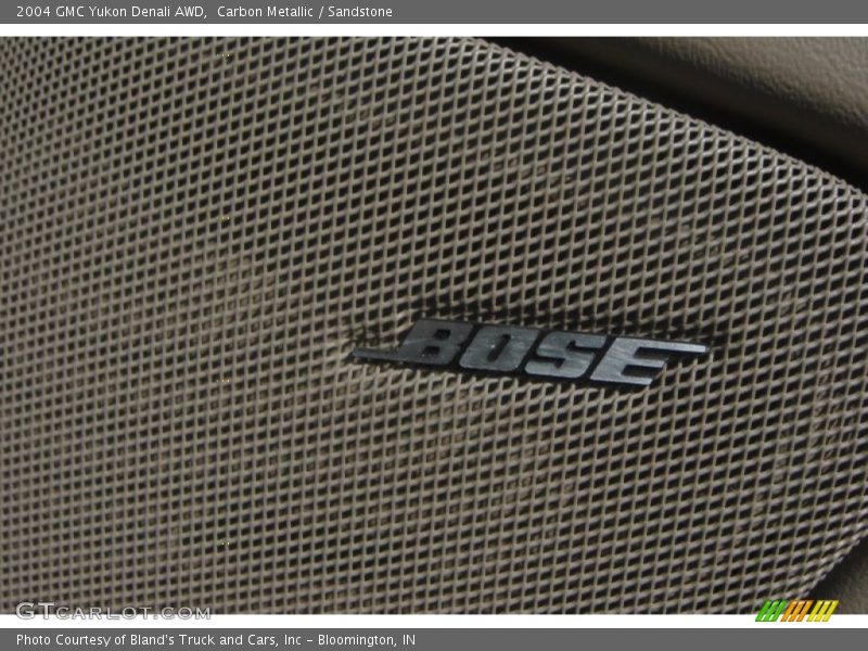 Carbon Metallic / Sandstone 2004 GMC Yukon Denali AWD