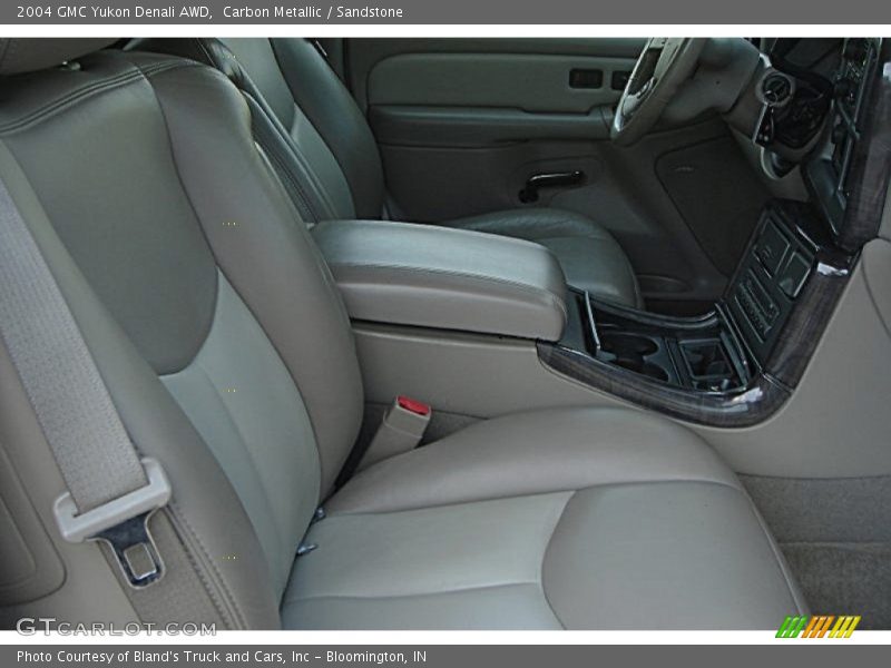 Carbon Metallic / Sandstone 2004 GMC Yukon Denali AWD