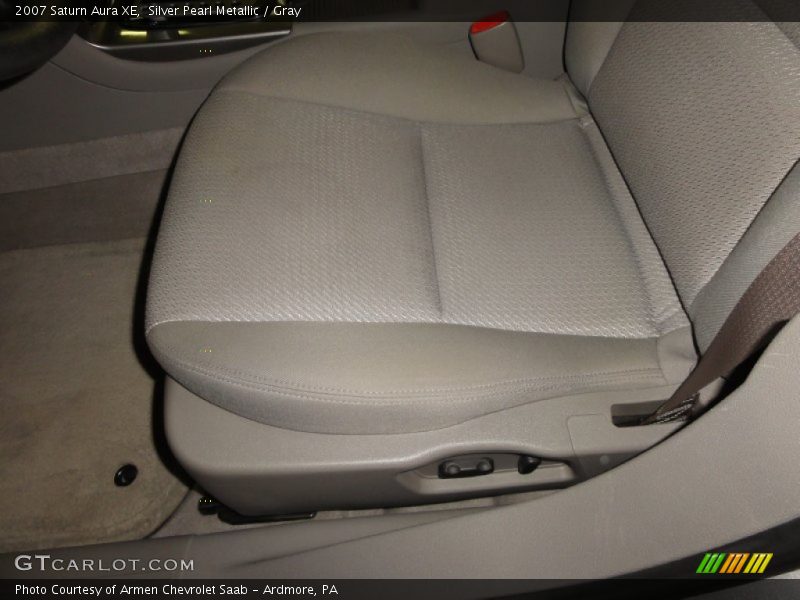 Silver Pearl Metallic / Gray 2007 Saturn Aura XE