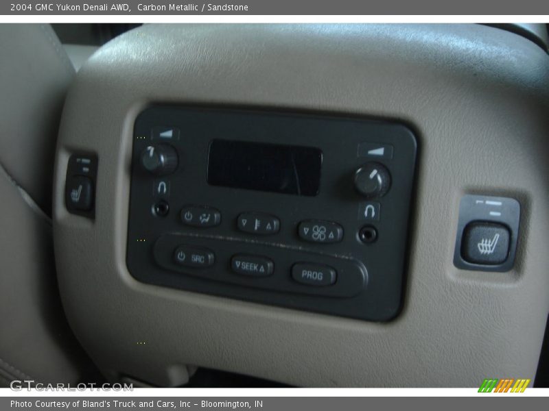 Carbon Metallic / Sandstone 2004 GMC Yukon Denali AWD