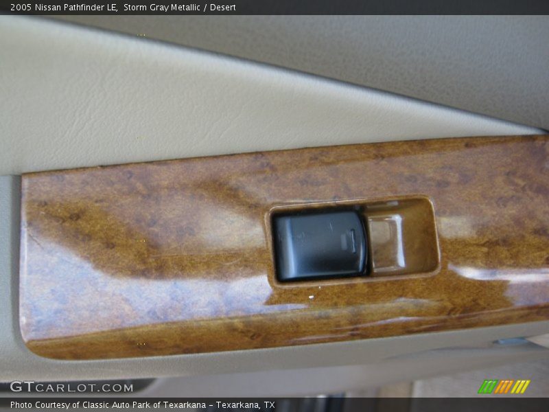 Storm Gray Metallic / Desert 2005 Nissan Pathfinder LE