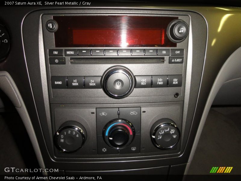 Silver Pearl Metallic / Gray 2007 Saturn Aura XE