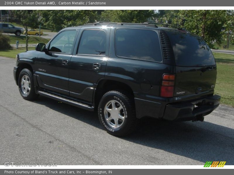 Carbon Metallic / Sandstone 2004 GMC Yukon Denali AWD