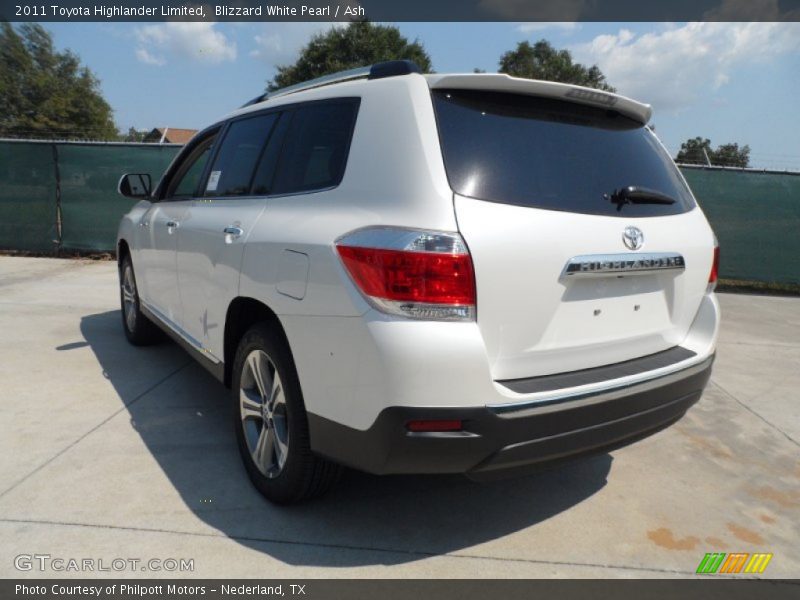 Blizzard White Pearl / Ash 2011 Toyota Highlander Limited