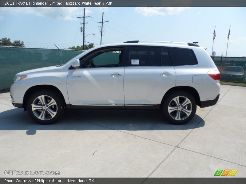Blizzard White Pearl / Ash 2011 Toyota Highlander Limited