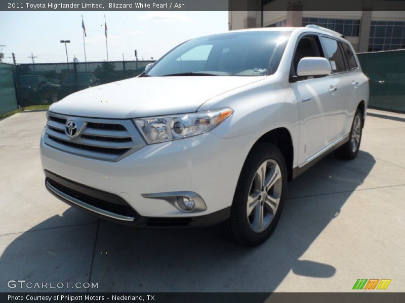 Blizzard White Pearl / Ash 2011 Toyota Highlander Limited