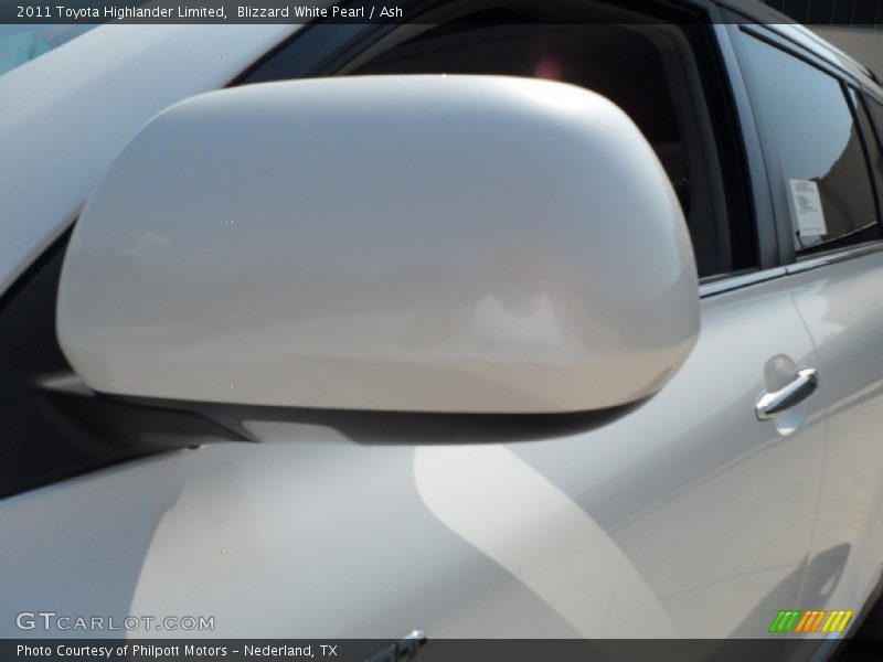 Blizzard White Pearl / Ash 2011 Toyota Highlander Limited