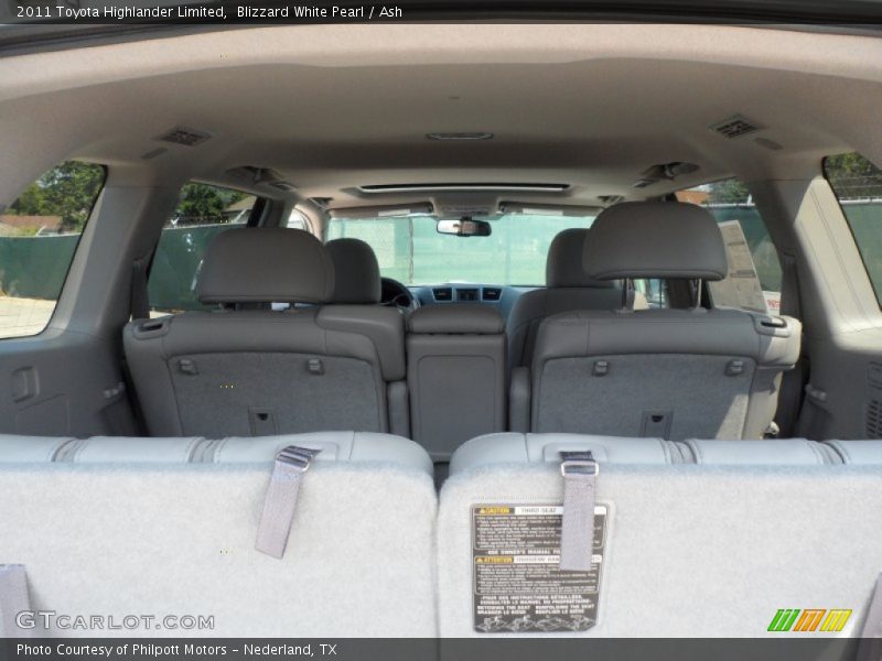 Blizzard White Pearl / Ash 2011 Toyota Highlander Limited