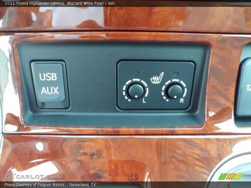 Blizzard White Pearl / Ash 2011 Toyota Highlander Limited