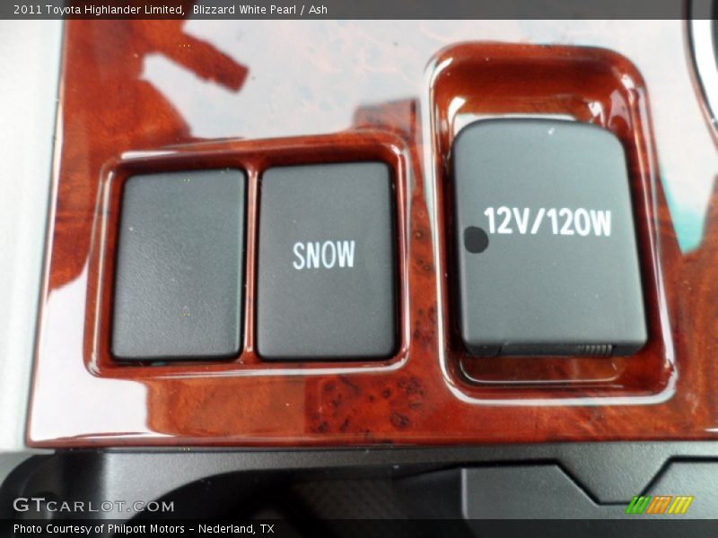 Blizzard White Pearl / Ash 2011 Toyota Highlander Limited