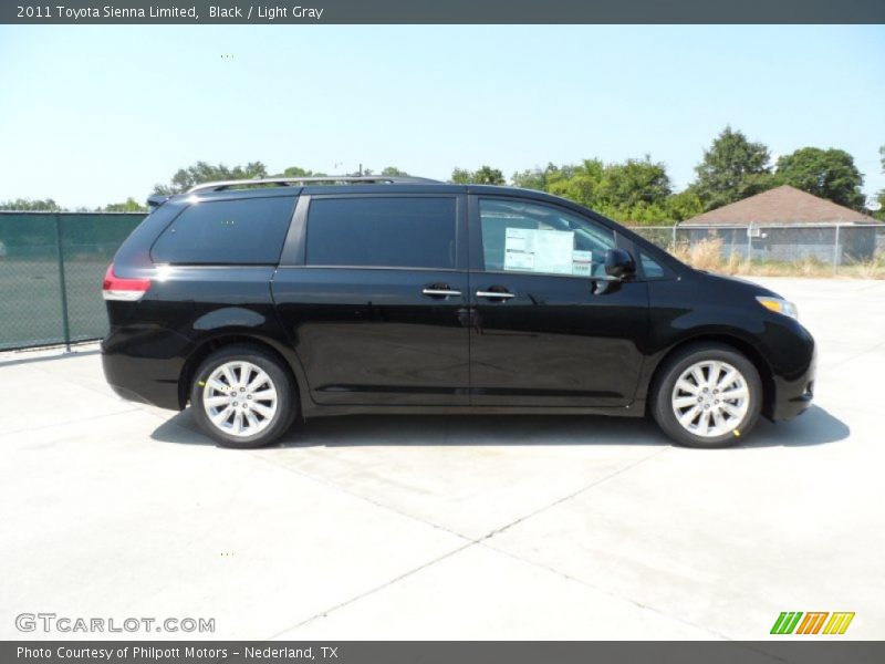 Black / Light Gray 2011 Toyota Sienna Limited
