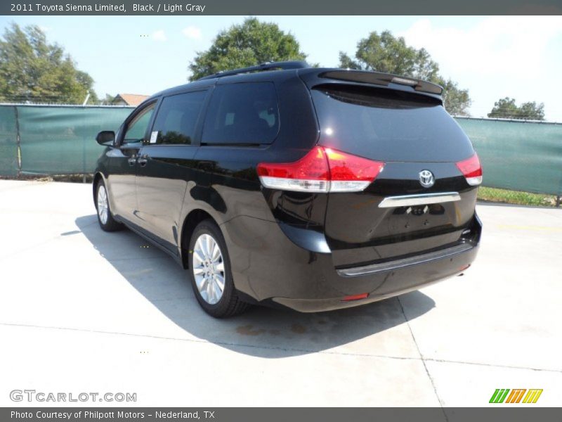 Black / Light Gray 2011 Toyota Sienna Limited