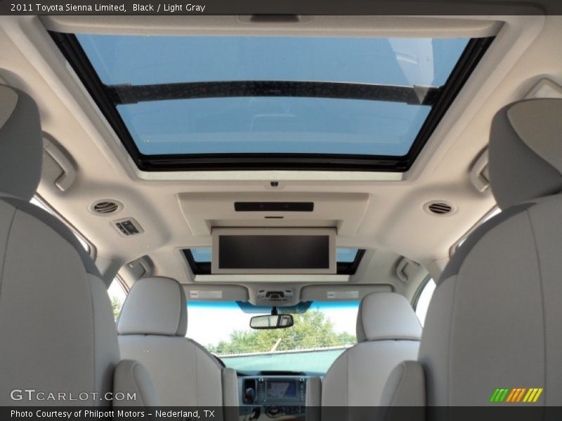 Black / Light Gray 2011 Toyota Sienna Limited