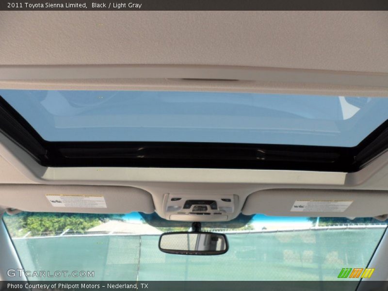 Black / Light Gray 2011 Toyota Sienna Limited