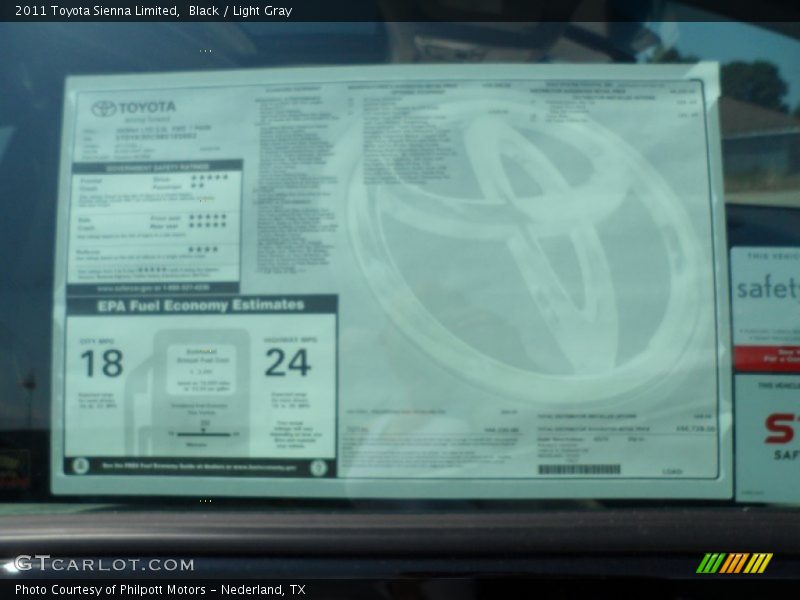 Black / Light Gray 2011 Toyota Sienna Limited