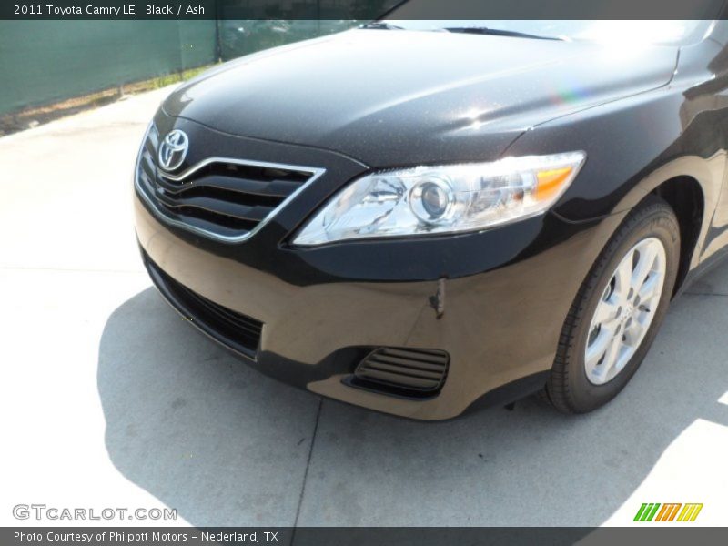 Black / Ash 2011 Toyota Camry LE