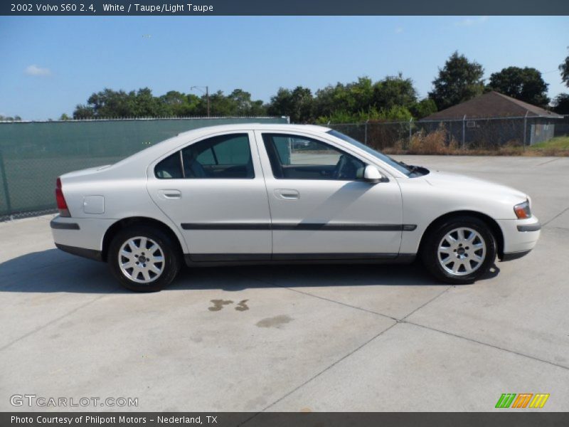 White / Taupe/Light Taupe 2002 Volvo S60 2.4