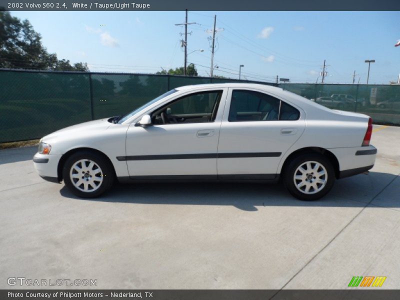 White / Taupe/Light Taupe 2002 Volvo S60 2.4