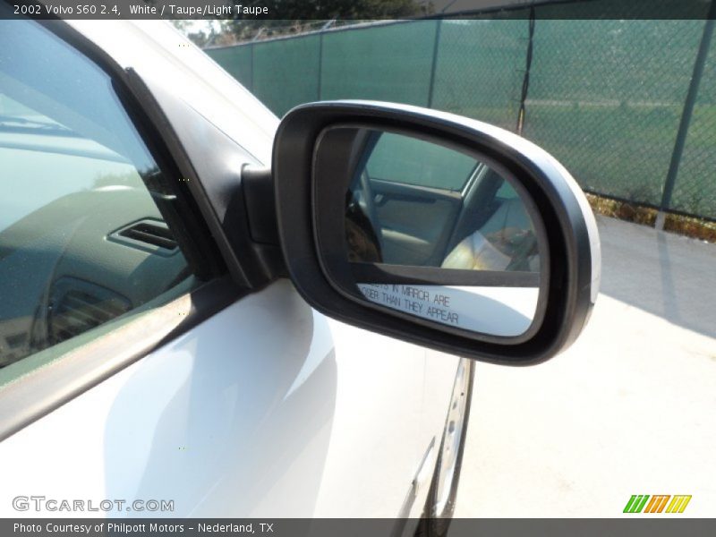 White / Taupe/Light Taupe 2002 Volvo S60 2.4