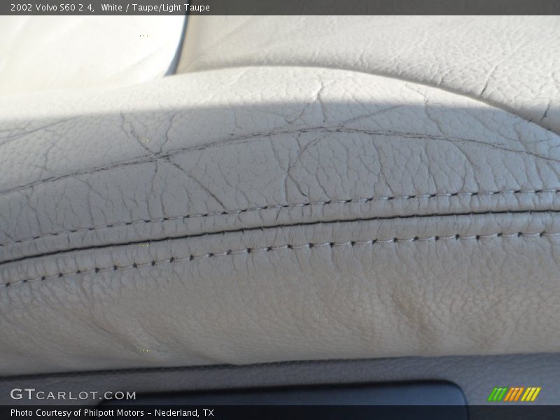 White / Taupe/Light Taupe 2002 Volvo S60 2.4