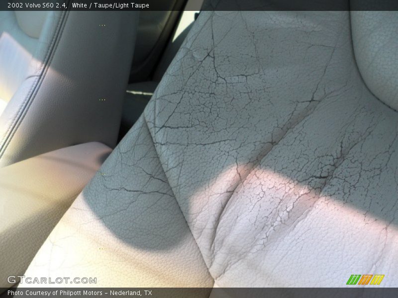 White / Taupe/Light Taupe 2002 Volvo S60 2.4