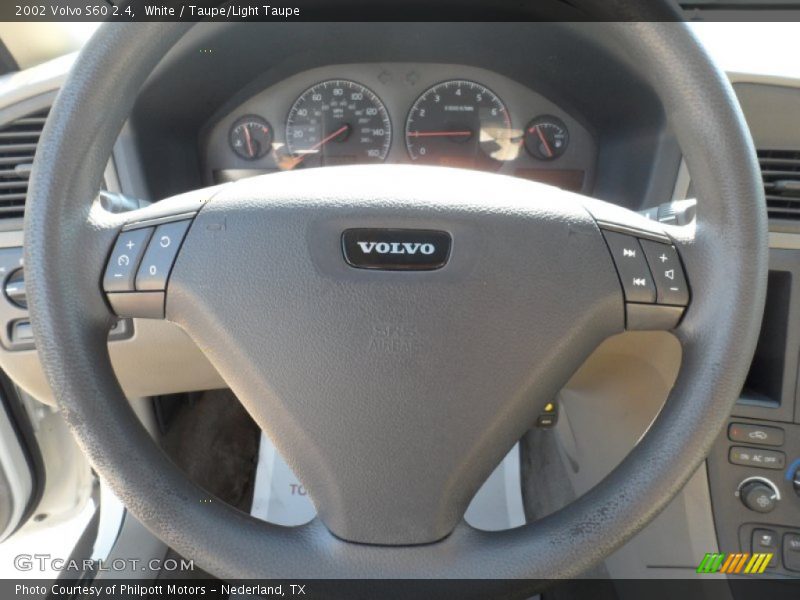 White / Taupe/Light Taupe 2002 Volvo S60 2.4