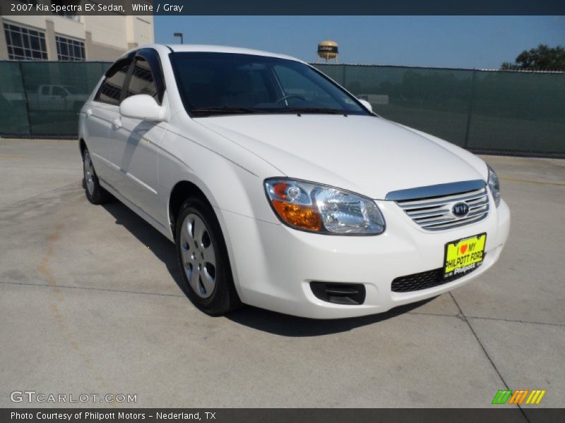 White / Gray 2007 Kia Spectra EX Sedan