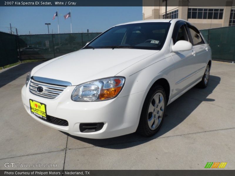White / Gray 2007 Kia Spectra EX Sedan