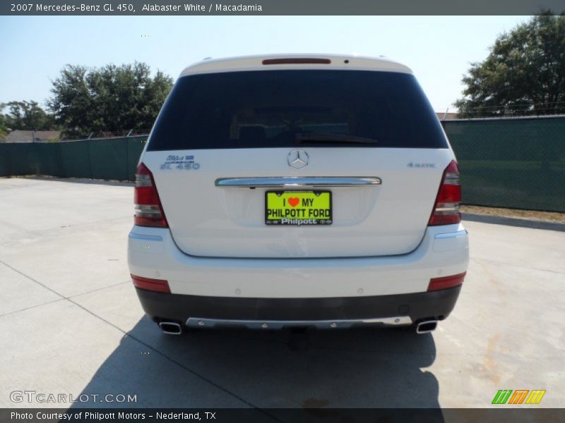Alabaster White / Macadamia 2007 Mercedes-Benz GL 450
