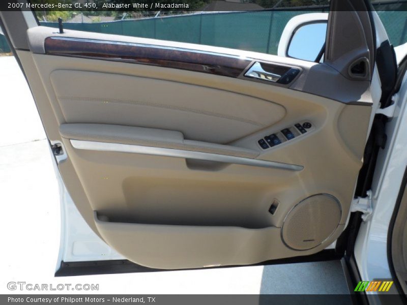 Alabaster White / Macadamia 2007 Mercedes-Benz GL 450