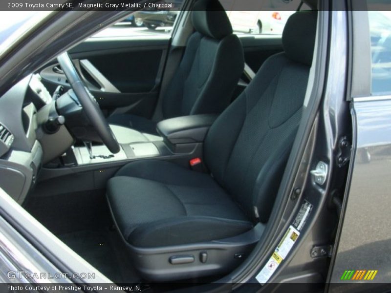 Magnetic Gray Metallic / Charcoal 2009 Toyota Camry SE