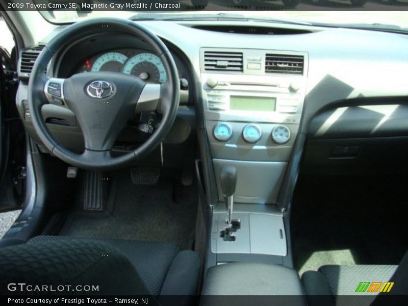 Magnetic Gray Metallic / Charcoal 2009 Toyota Camry SE