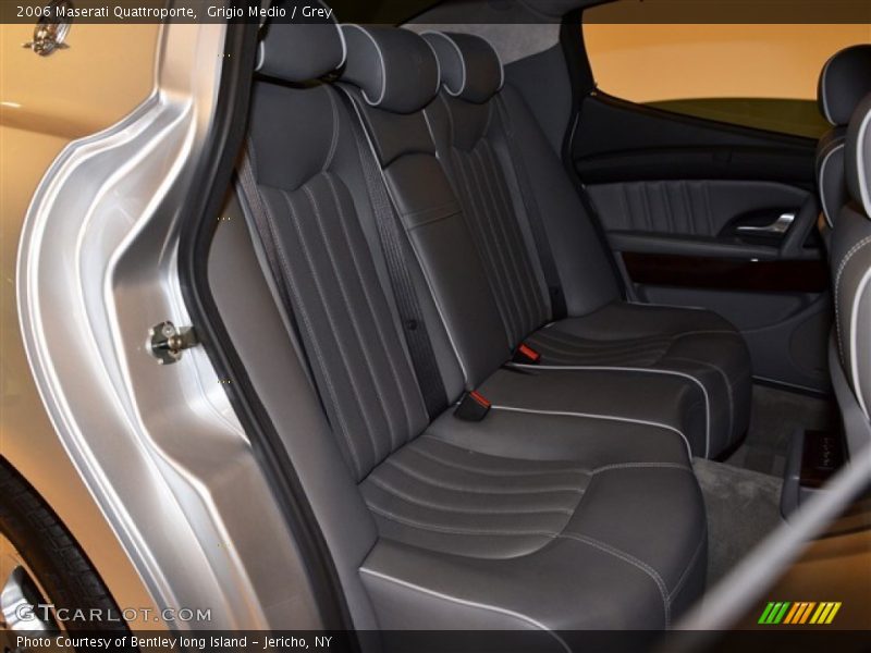Grigio Medio / Grey 2006 Maserati Quattroporte