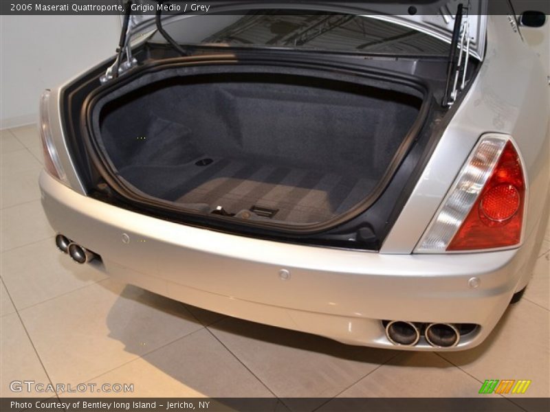 Grigio Medio / Grey 2006 Maserati Quattroporte
