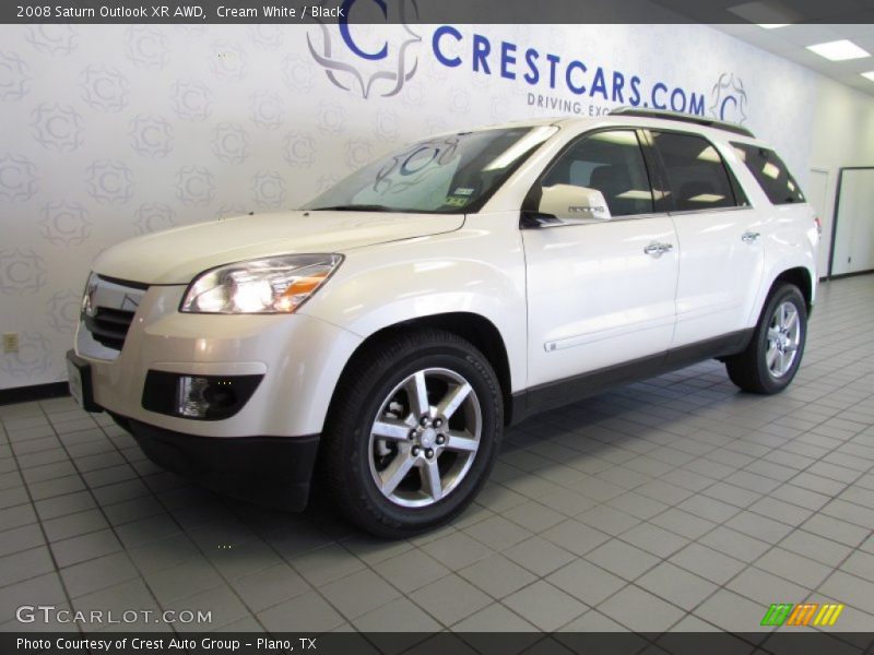 Cream White / Black 2008 Saturn Outlook XR AWD