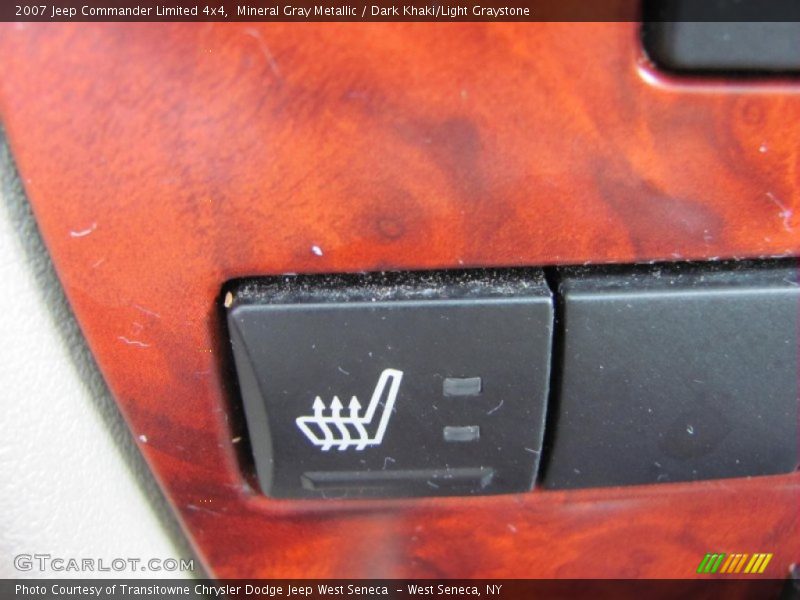 Mineral Gray Metallic / Dark Khaki/Light Graystone 2007 Jeep Commander Limited 4x4