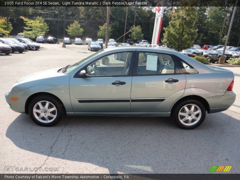 Light Tundra Metallic / Dark Pebble/Light Pebble 2005 Ford Focus ZX4 SE Sedan