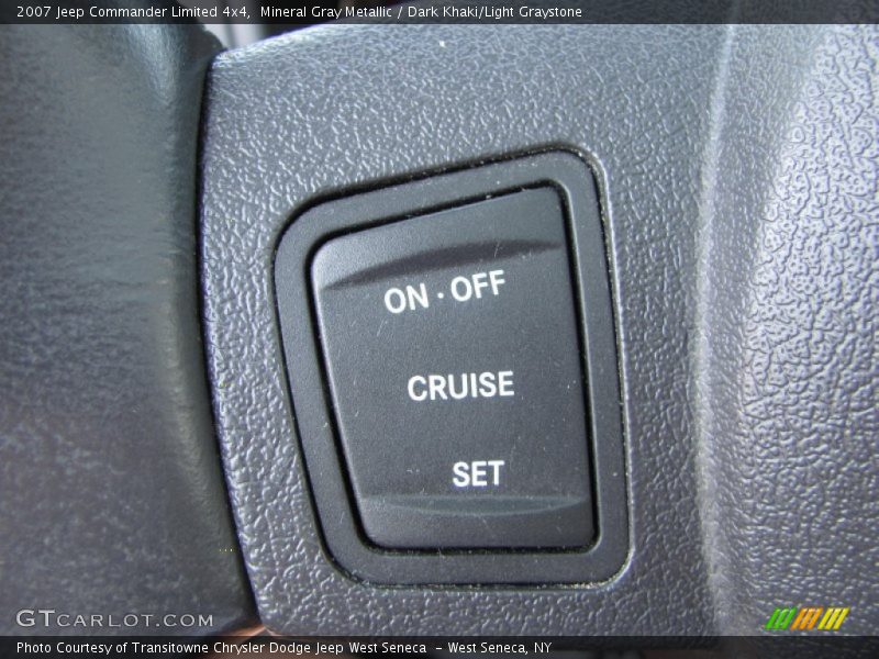 Mineral Gray Metallic / Dark Khaki/Light Graystone 2007 Jeep Commander Limited 4x4