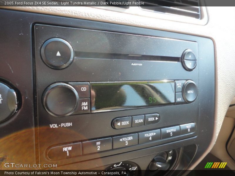 Light Tundra Metallic / Dark Pebble/Light Pebble 2005 Ford Focus ZX4 SE Sedan