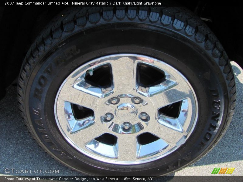 Mineral Gray Metallic / Dark Khaki/Light Graystone 2007 Jeep Commander Limited 4x4