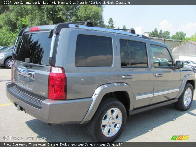 Mineral Gray Metallic / Dark Khaki/Light Graystone 2007 Jeep Commander Limited 4x4