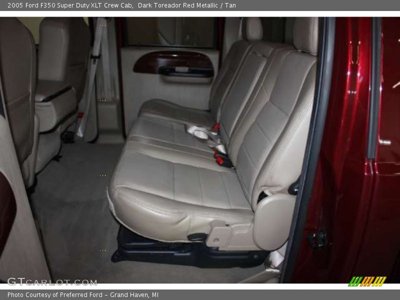 Dark Toreador Red Metallic / Tan 2005 Ford F350 Super Duty XLT Crew Cab