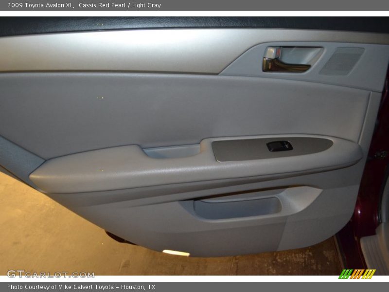 Cassis Red Pearl / Light Gray 2009 Toyota Avalon XL